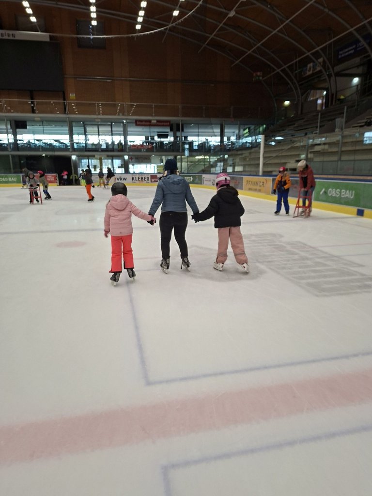 Eislaufen_3a_3c_2025__012.jpg 